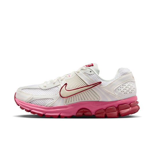 FJ2028-108 - W NIKE ZOOM VOMERO 5