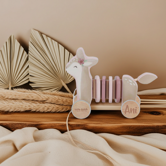 Little Dutch Holz-Zugtier Reh Fairy Garden in Rosa – Nachziehspielzeug aus Holz mit bunten Ringen und Zugschnur